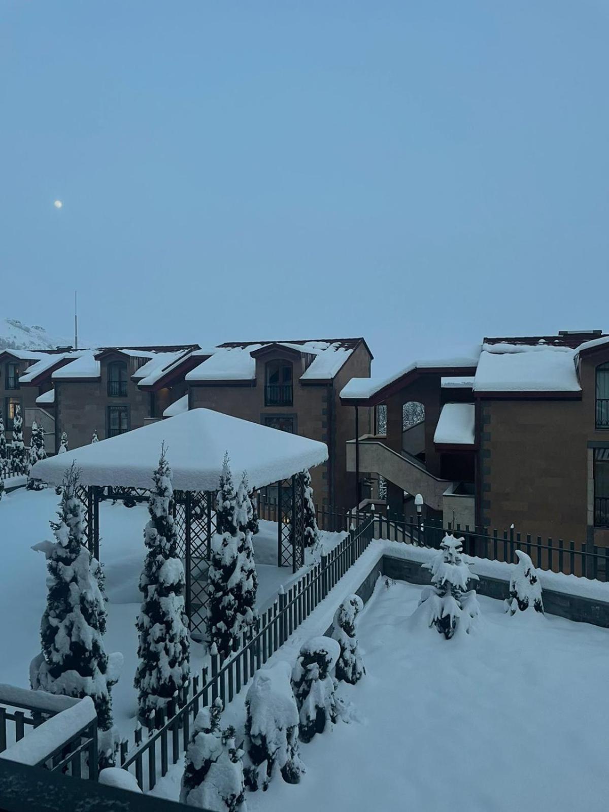 Marrone Hotel Tsaghkadzor Exterior foto